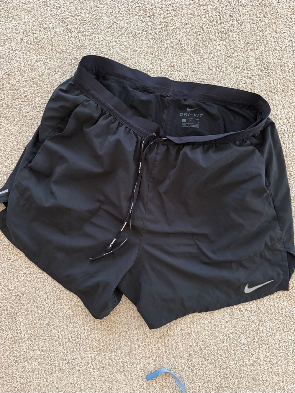 Nike Men’s Black Athletic Dri-FIT Shorts with Reflective Swoosh Size Large
